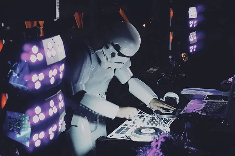 DJ Kurious