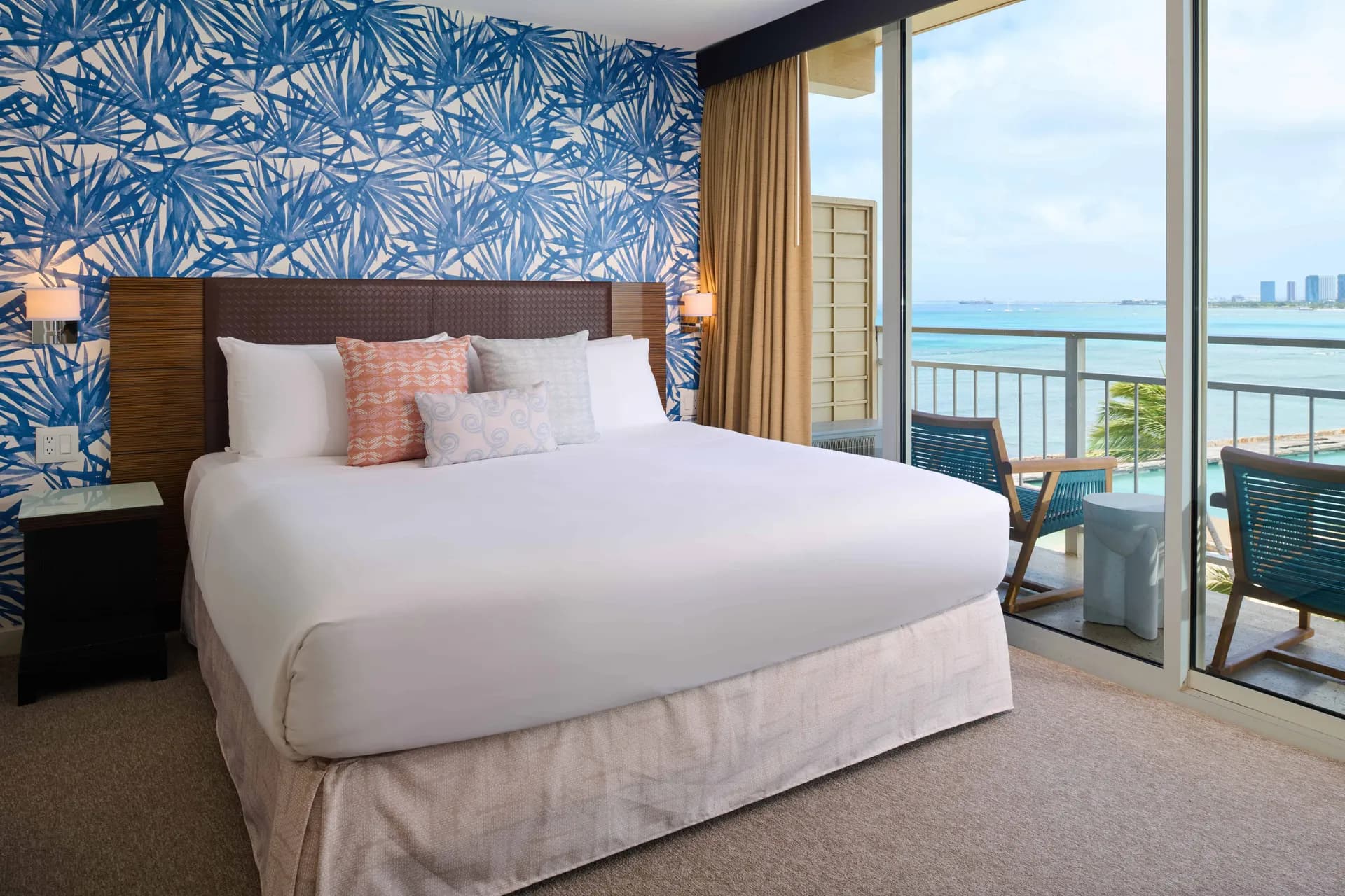 Kaimana Beach Hotel — photo 3