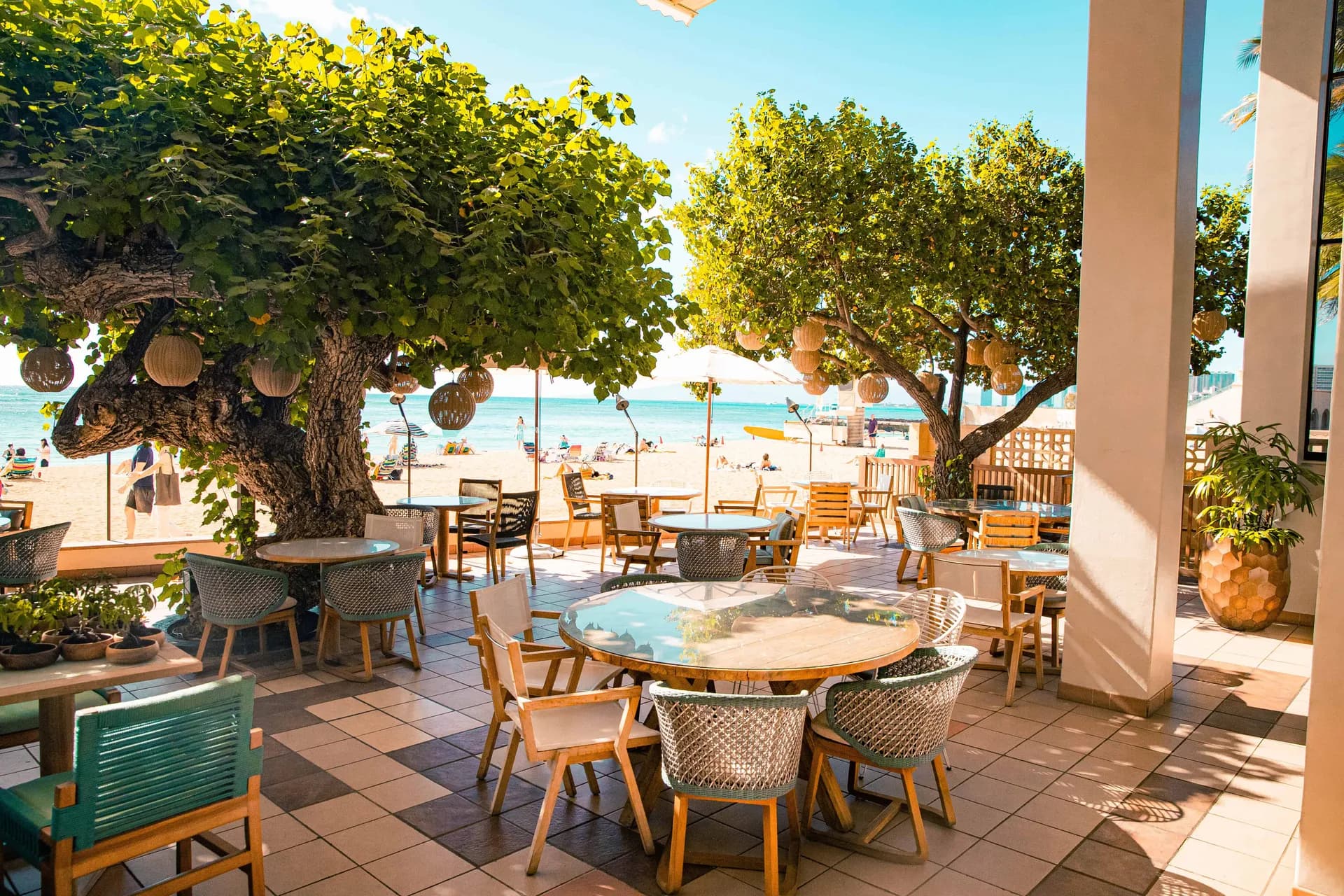 Kaimana Beach Hotel — photo 2