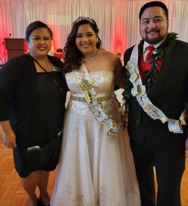Bride and Groom with their wedding planner at Hawaii Wedding
