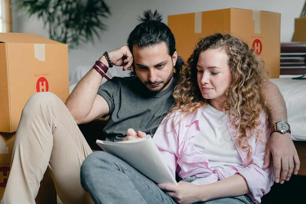 an image of a couple listing a step-by-step guide on how to plan a wedding in Hawaii